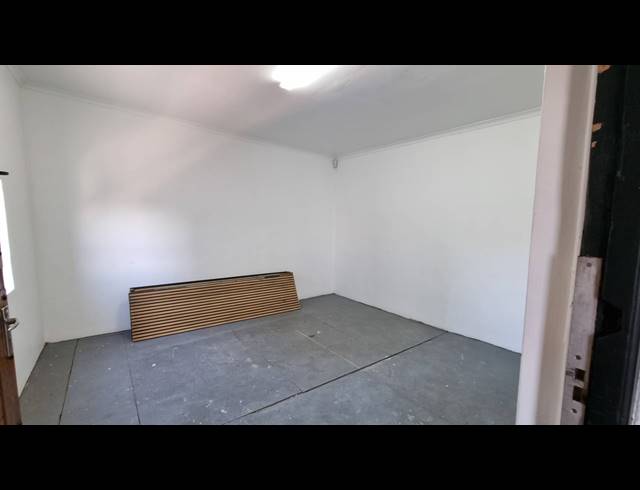 347M² OFFICE FOR SALE IN WOODSTOCK